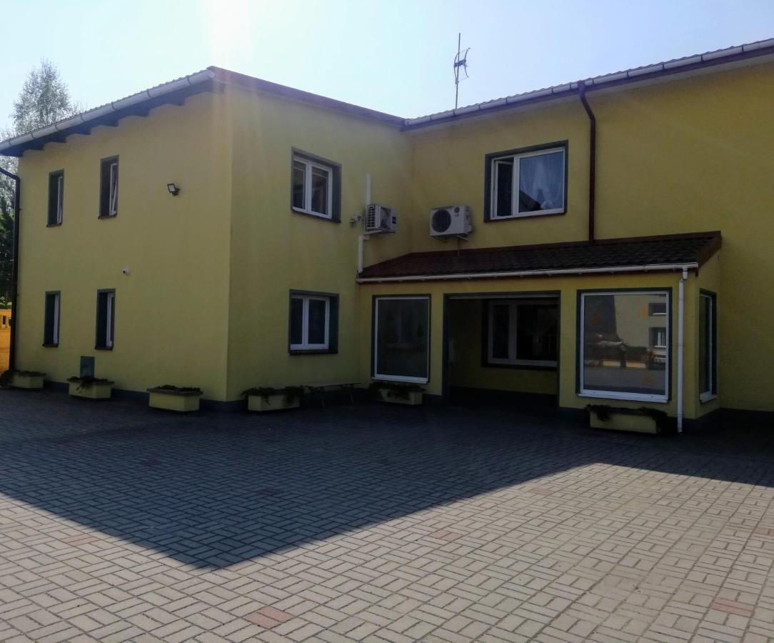 Noclegi I Restauracja Gracja Bełchatów Exteriér fotografie